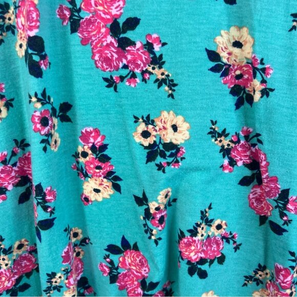 Bobbie Brooks long sleeve asymmetrical hem fairy flowers Teal Floral Blouse - Picture 10 of 14
